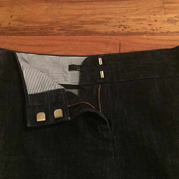 Dark denim J Crew stretch pencil skirt - Picture 5 of 5