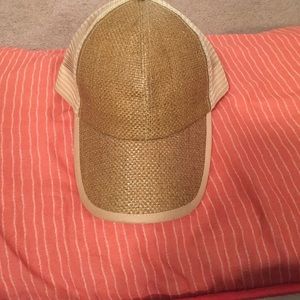 Women's trucker hat