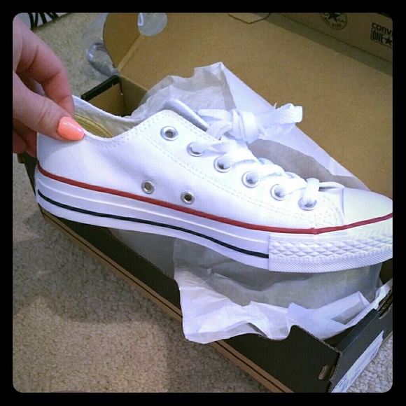 NIB Converse Chuck Taylor All Stars OPTIC WHITE