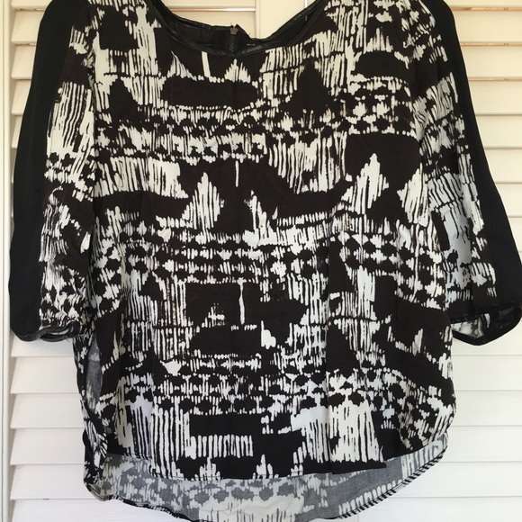 Set blouse and pants - size large