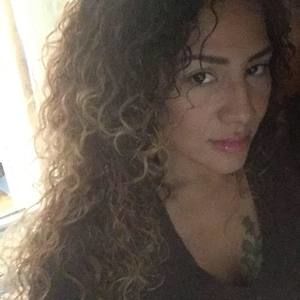 Meet your Posher, Marissa