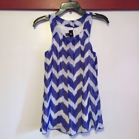 Iz Byer Tops - Juniors dress blouse