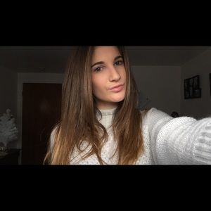 Meet your Posher, Danielle