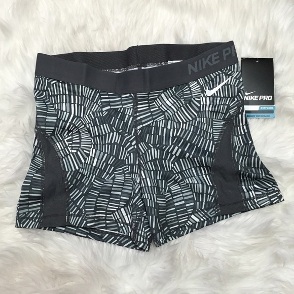 Nike Pro Shorts - Picture 3 of 4