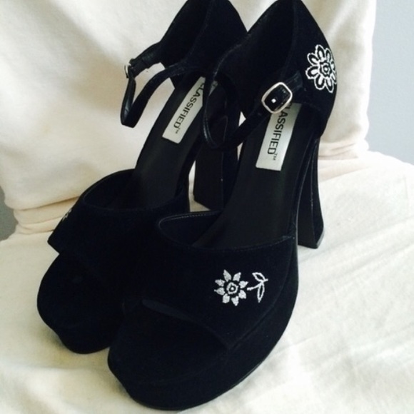 Classified Black Heels