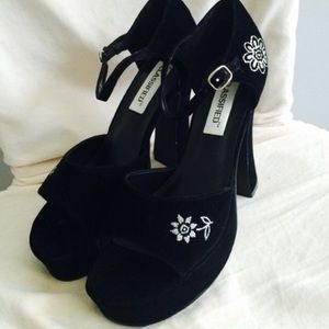 Classified Black Heels