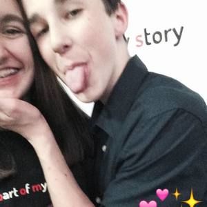 Meet your Posher, Nikole