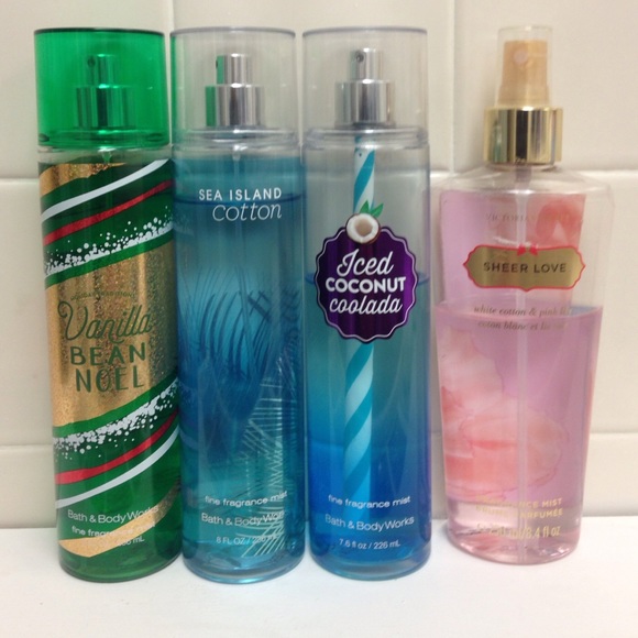 Bundle of body sprays