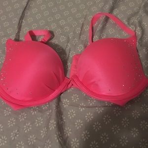 Victoria's Secret 32B Fabulous Push-up