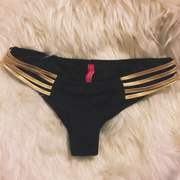 VS Cutout Bikini Bottoms