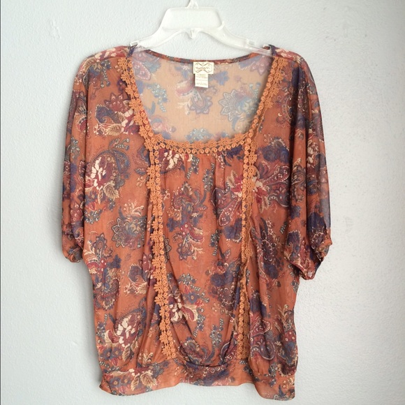 Eyelash Couture Flowy Top