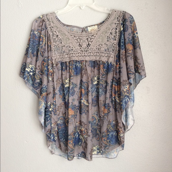 Eyelash Couture Flowy Blouse