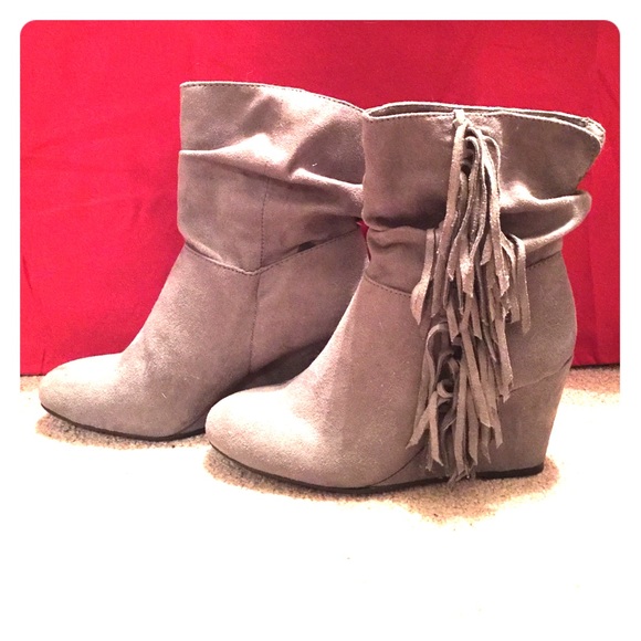 American Eagle fringe boots