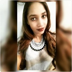 Meet your Posher, Karina