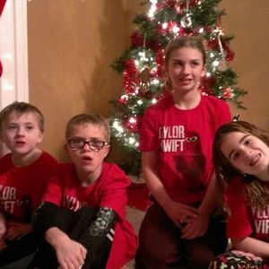 Meet your Posher, Rena