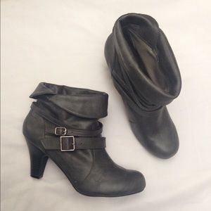 **SOLD** Grey Madden Girl Heeled Booties