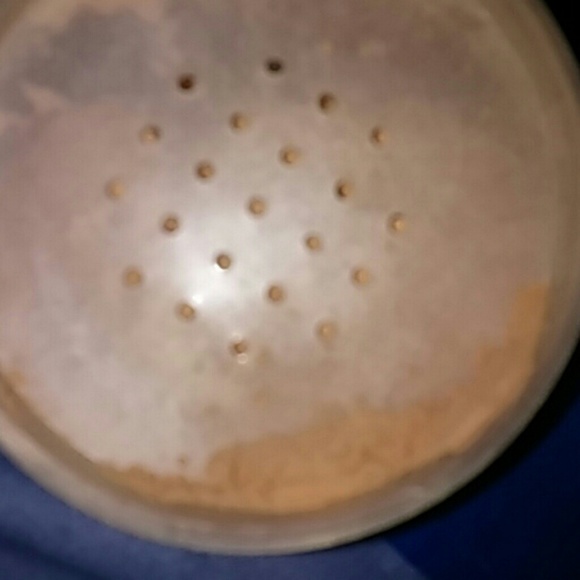 Makeup - Picture 3 of 4