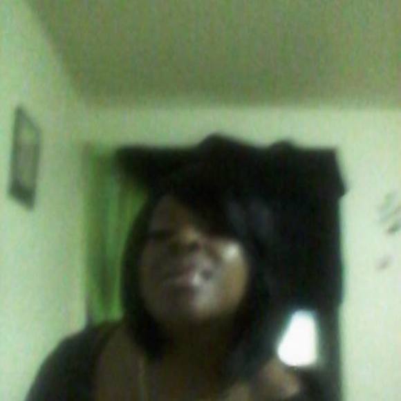 Meet your Posher, Shirley - Picture 1 of 1