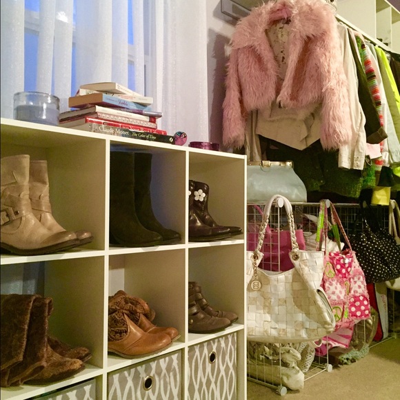 WELCOME to My Closet💝🎀💗🎀💝🎀💗 - Picture 4 of 8