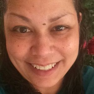 Meet your Posher, Denise