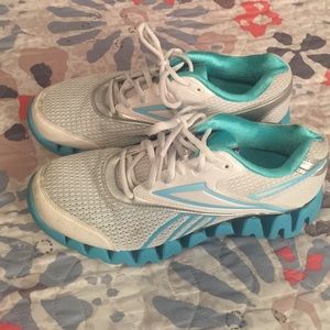 8 1/2 women's Reebok Reezigs