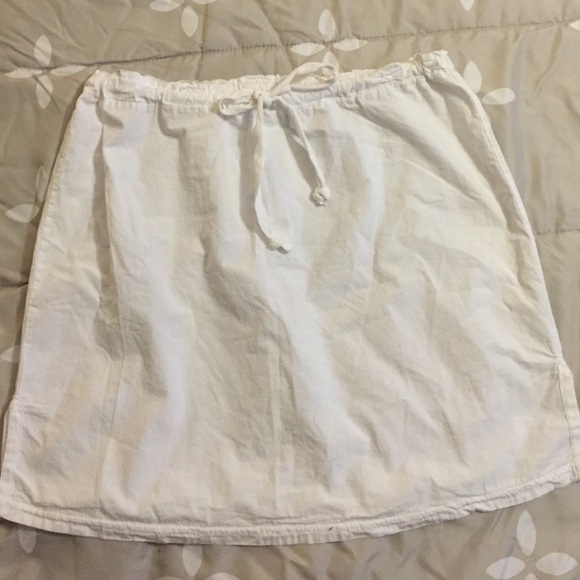 Brand new white skirt.