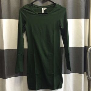 🚫Item Sold🚫 H&M Green Long Sleeve Dress