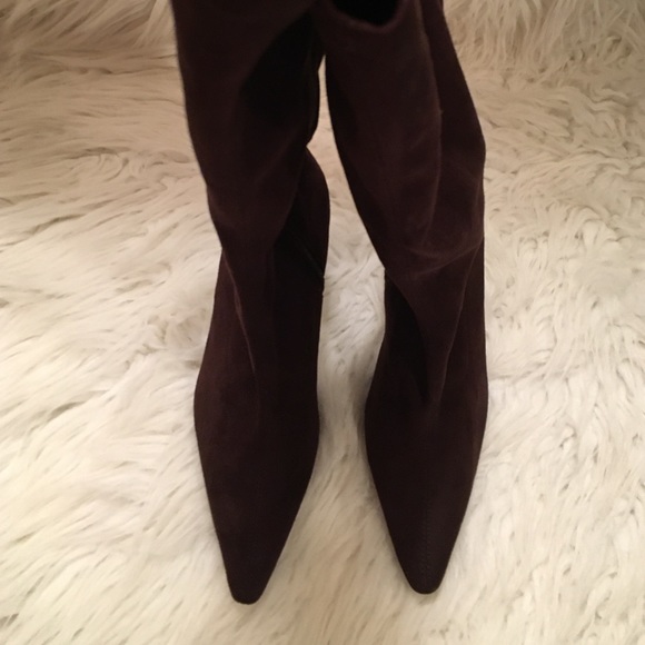 ⭐️LIKE NEW⭐️ Boho Isaac Mizrahi, Faux Suede Boots - Picture 3 of 5
