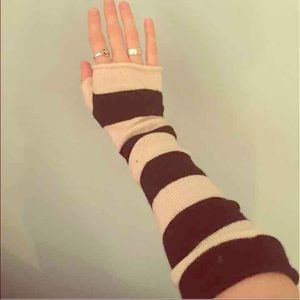 100% cashmere gloves