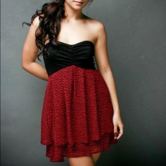 Dress - Picture 1 of 2