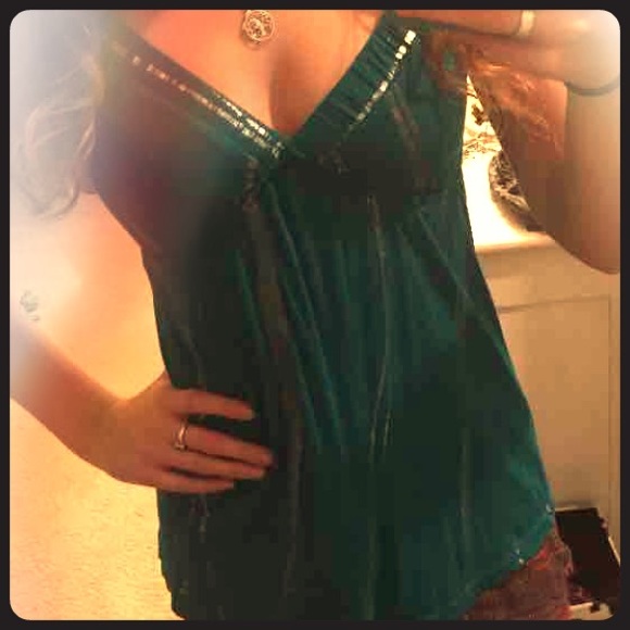 Turquoise and silver flow tank