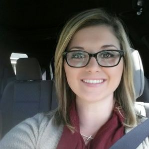 Meet your Posher, Rebecca