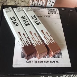 Kylie lip kit bundle metal gloss