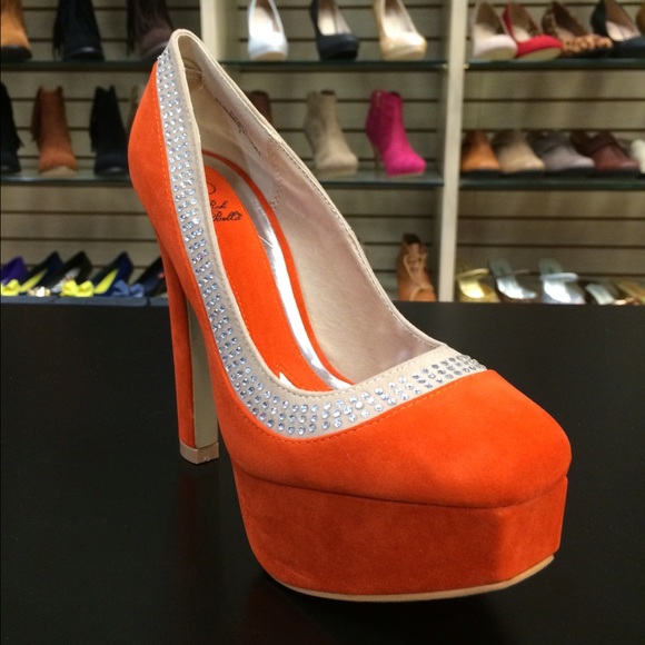 🌆Orange & Tan Diamond Heels🌆 - Picture 1 of 4