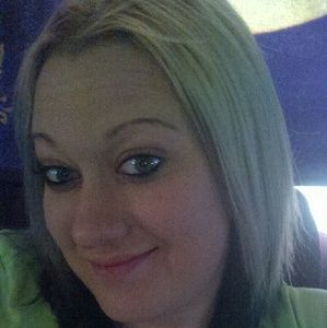 Meet your Posher, Nickie