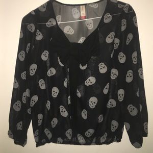 Black skeleton blouse.. Transparent.. W/ bowtie