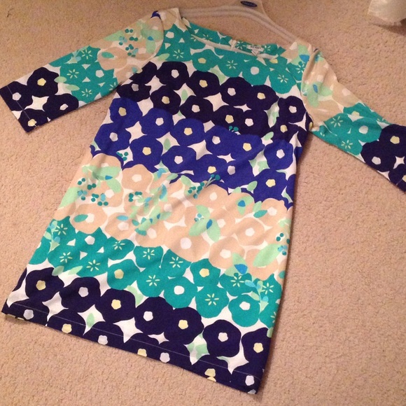 Old Navy Dresses & Skirts - Modern floral shift dress