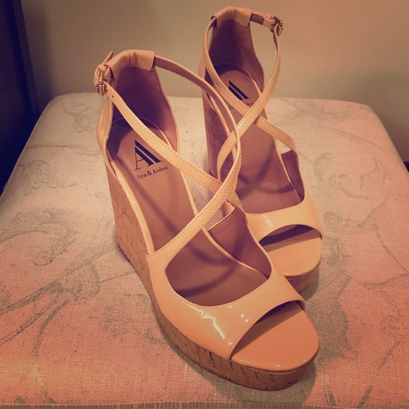 Ava & Aiden platforms!