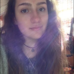 Meet your Posher, Brooke