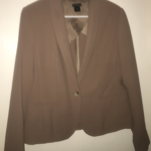 Ann Taylor - Picture 2 of 3