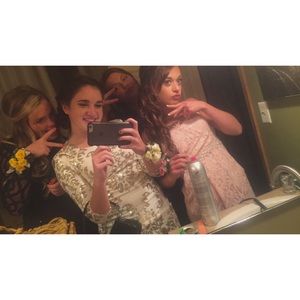 Meet your Posher, Alyssa