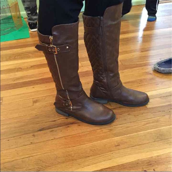 Riding boots