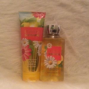 Bath and Body Works Shower Gel and lotion set NWT