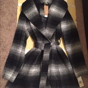 Jessica Simspon coat