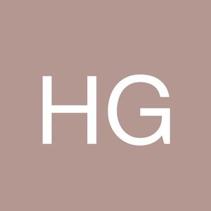Meet your Posher, Holli