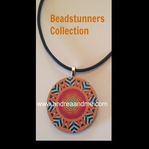 Orange necklace - www.andreaandme.com