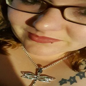 Meet your Posher, Tabitha