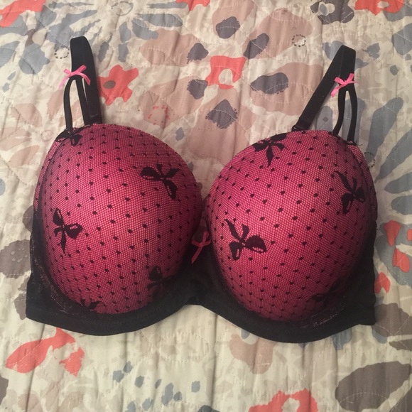 34D Betsey Johnson