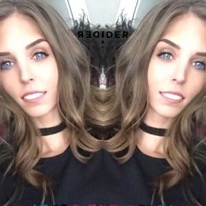 Meet your Posher, Ashley