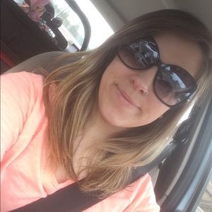 Meet your Posher, Melanie